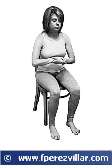 Reiki a la articulaci�n de las mu�ecas.