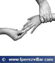 Tratamiento �seo dedo anular mano izquierda - Reiki.